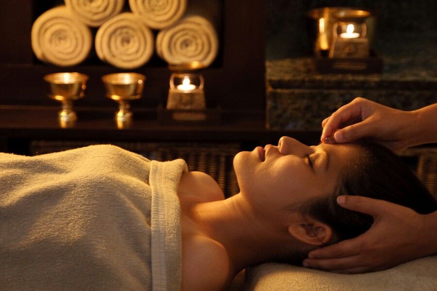 Gội đầu dưỡng sinh kết hợp mát xa cổ vai gáy tại Mây Spa