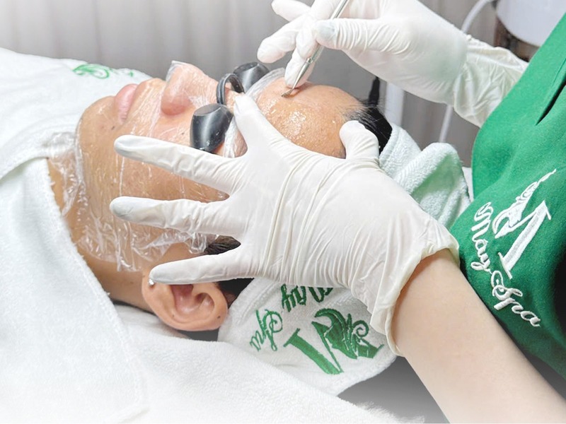 Liệu tr&igrave;nh chăm s&oacute;c da mụn cho nam tại M&acirc;y spa T&acirc;n Ph&uacute;