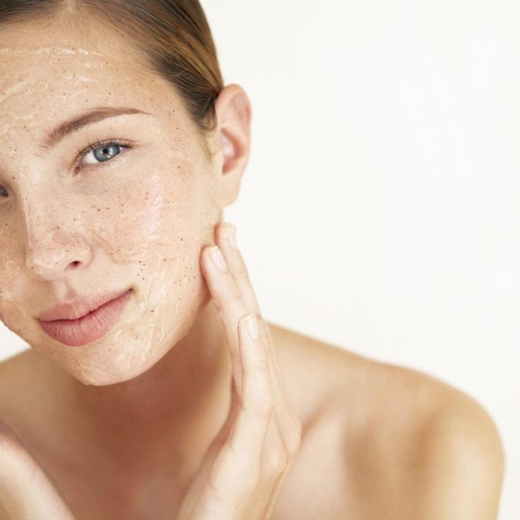 Bỏ qua bước phục hồi hoặc chống nắng sau peel