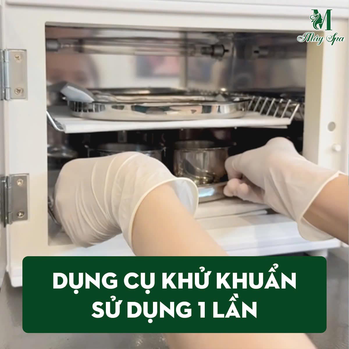 Dụng cụ luôn được khử khuẩn trước khi thực hiện quy trình cho từng khách hàng